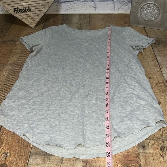 Lululemon Love Crew Short Sleeve T-Shirt
Lightweight gray - Picture 10 of 11